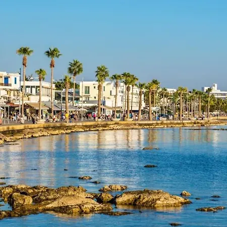 Cozy Nerina At Harbour Vakantiehuis Paphos
